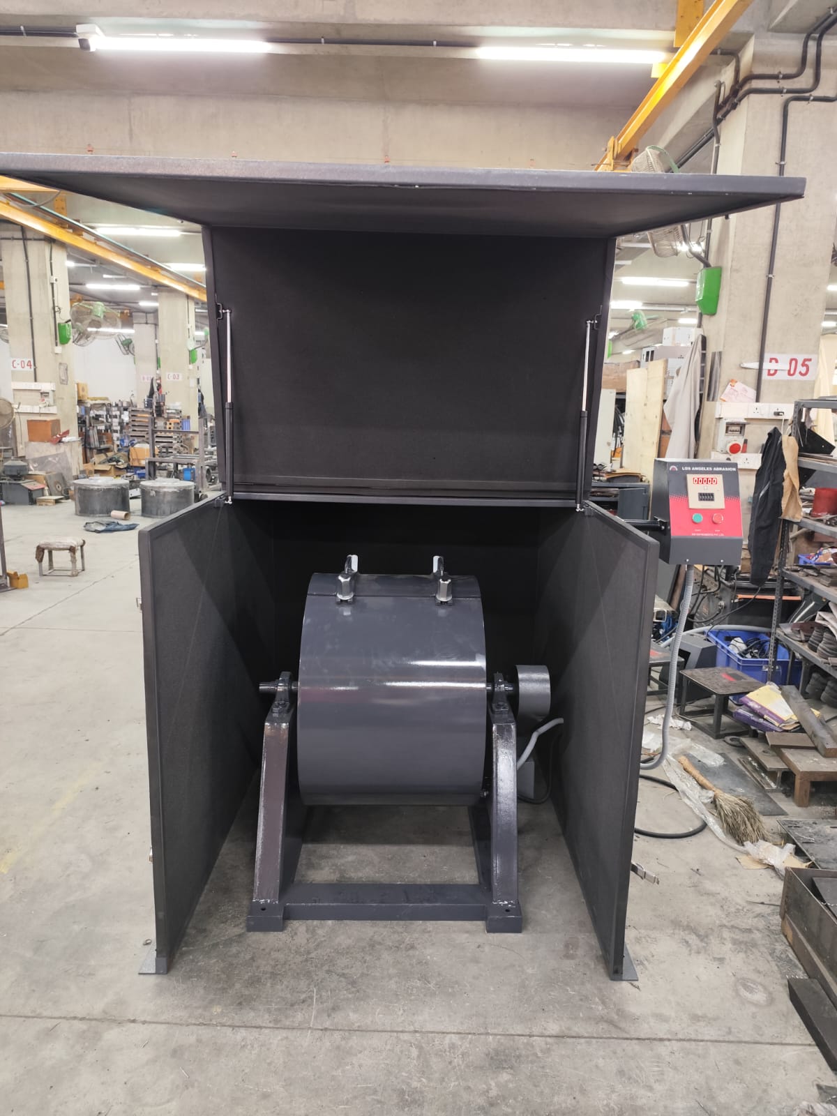 NOISE REDUCTION CABINET FOR LOS ANGELES ABRASION TESTING MACHINE