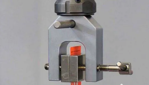 ASTM D4533-MECHANICAL GRIPPING-TRAPEZOID TEAR TEST