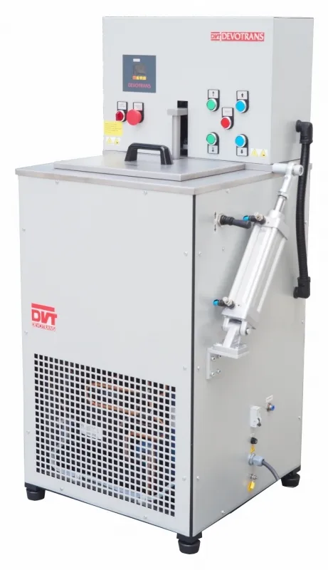 COLD BENDING TESTER FOR BITUMEN SHEETS